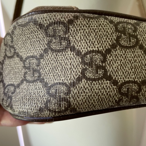 Authentic vintaged gucci camera bag - Picture 9 of 15